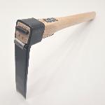 Azada japonesa pequeña de hoja larga y estrecha