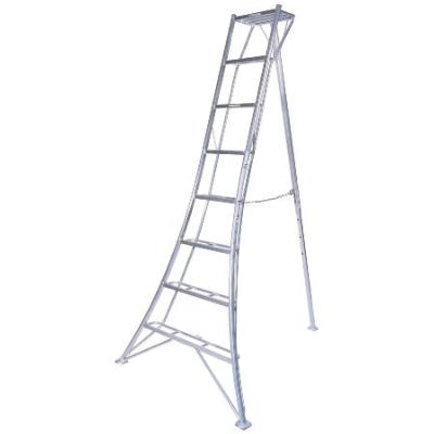 Escaleras trípode de origen japonés, las más ligeras