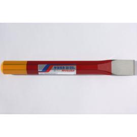 Cincel de punta plana, fabricado en acero al carbono japonés.