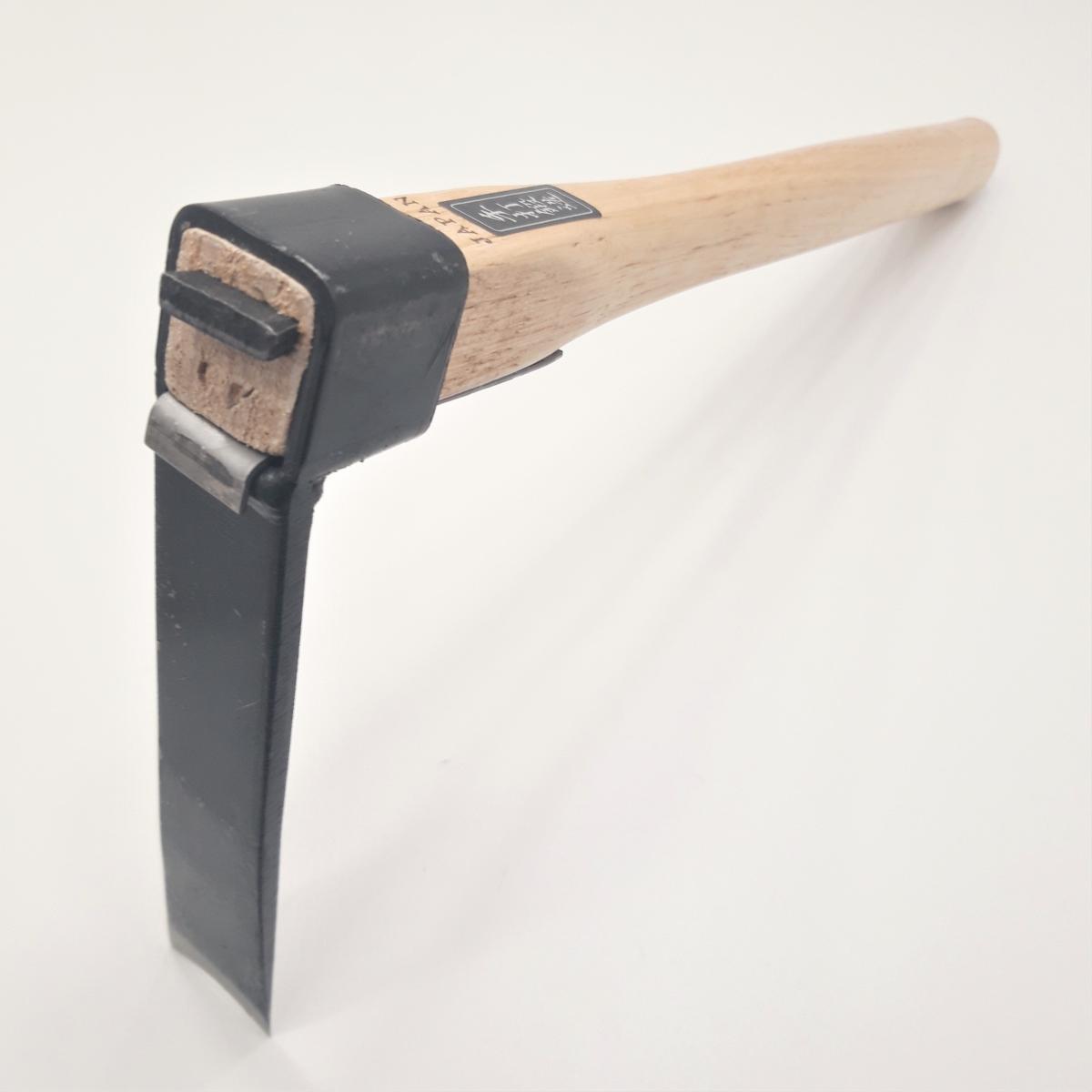 Azada japonesa pequeña de hoja larga y estrecha